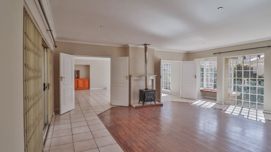 3 Bedroom Property for Sale in Bedfordview Gauteng