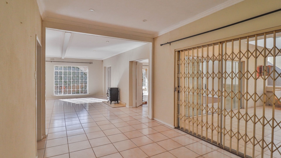 3 Bedroom Property for Sale in Bedfordview Gauteng