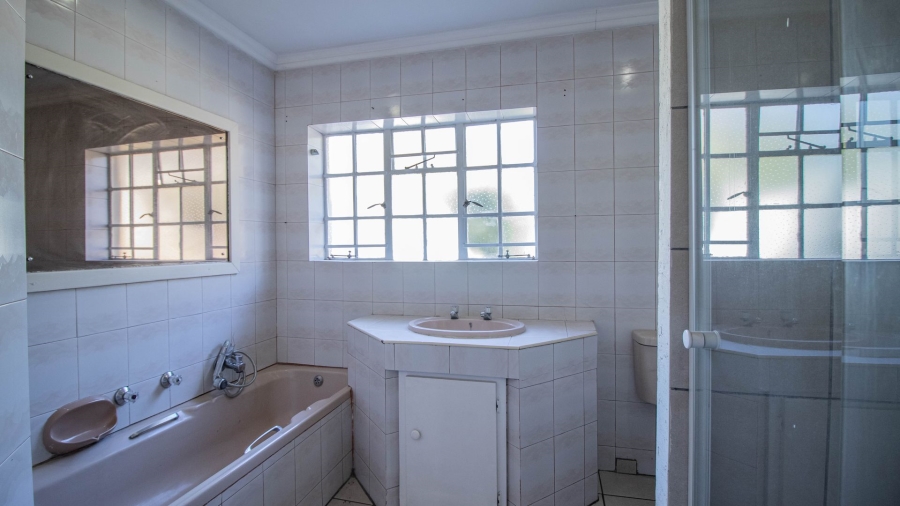 3 Bedroom Property for Sale in Bedfordview Gauteng