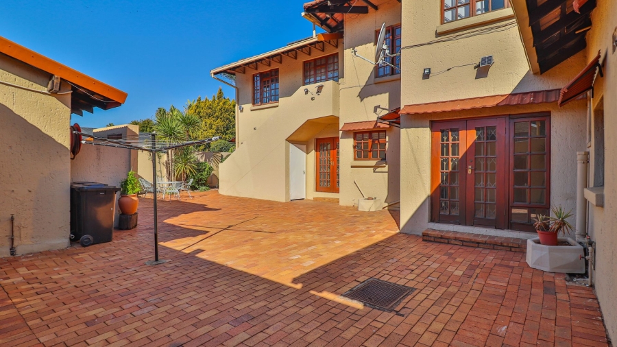 3 Bedroom Property for Sale in Bedfordview Gauteng