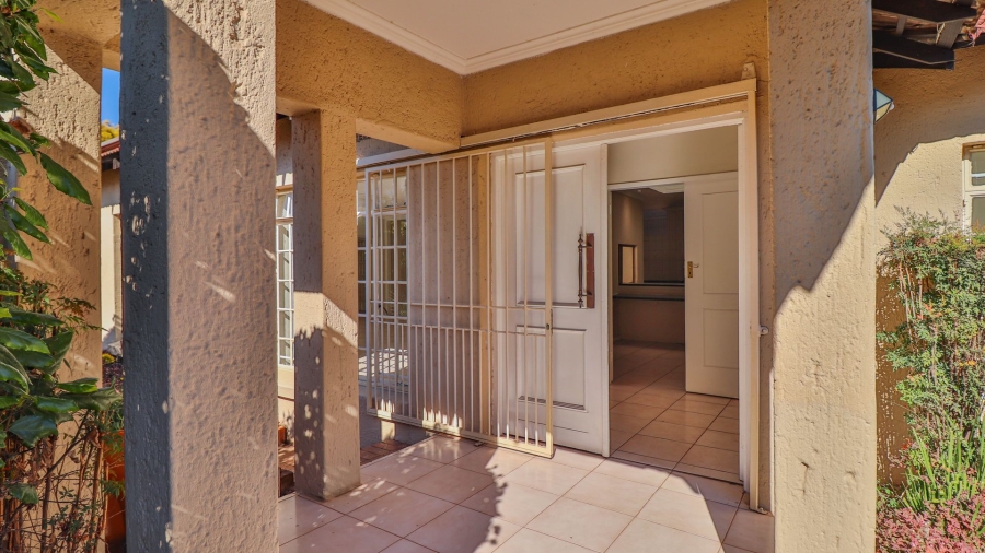 3 Bedroom Property for Sale in Bedfordview Gauteng