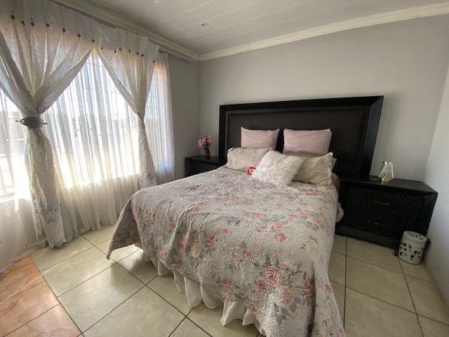 To Let 2 Bedroom Property for Rent in Kwa Thema Gauteng