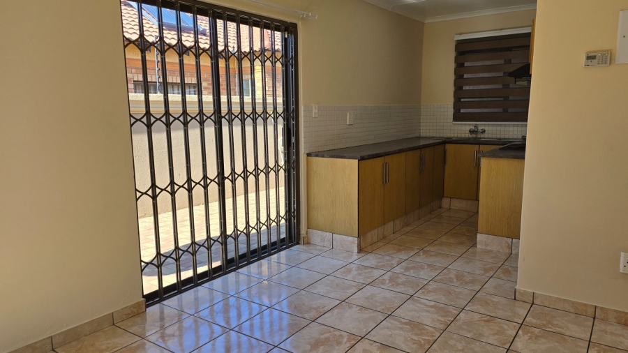 To Let 2 Bedroom Property for Rent in Fulcrum Gauteng