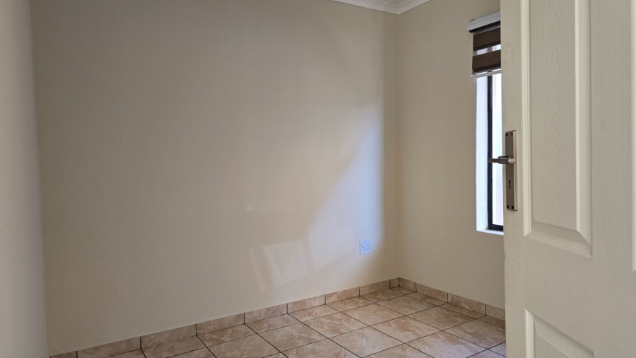 To Let 2 Bedroom Property for Rent in Fulcrum Gauteng