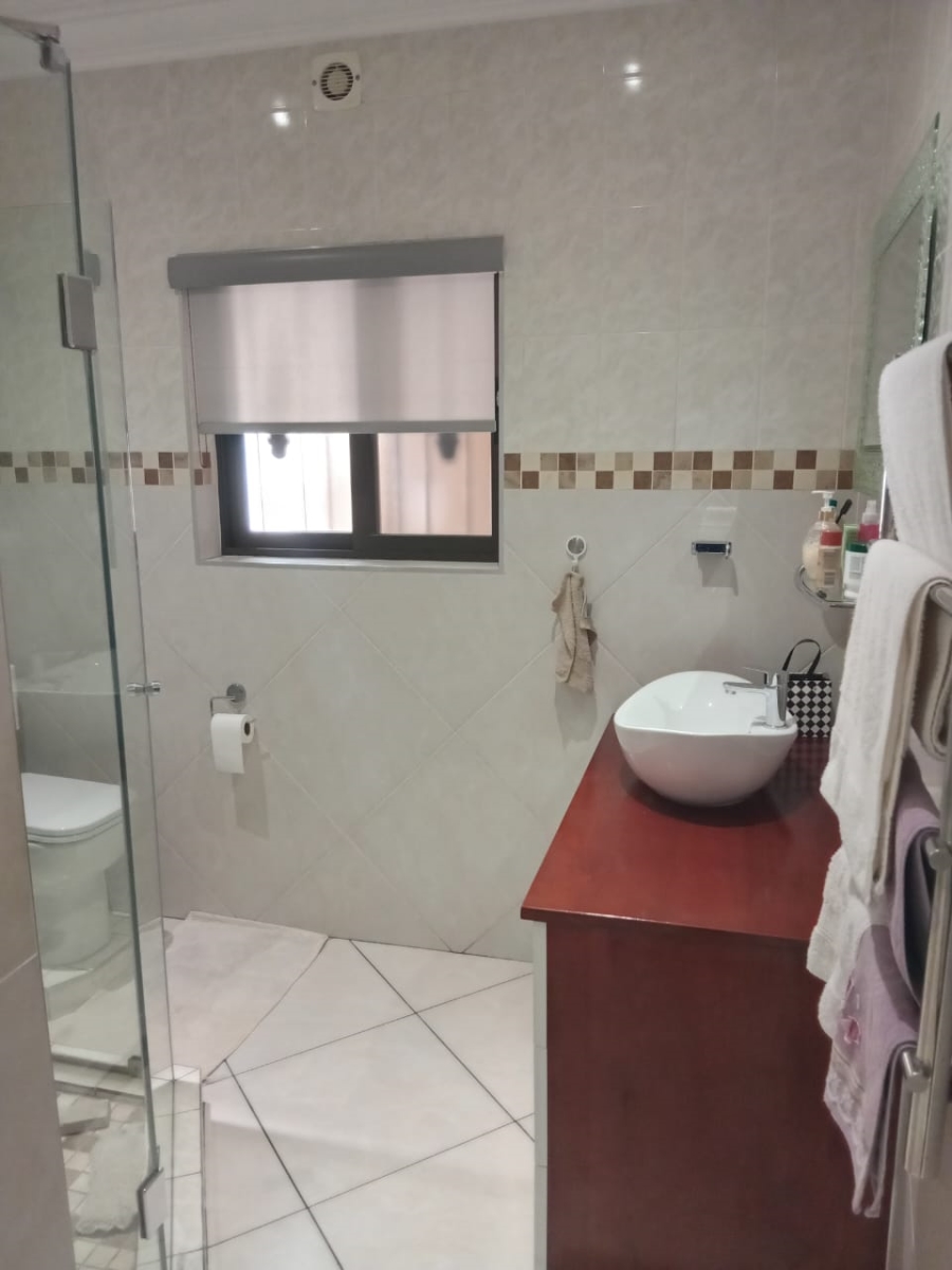 To Let 3 Bedroom Property for Rent in Mulbarton Gauteng