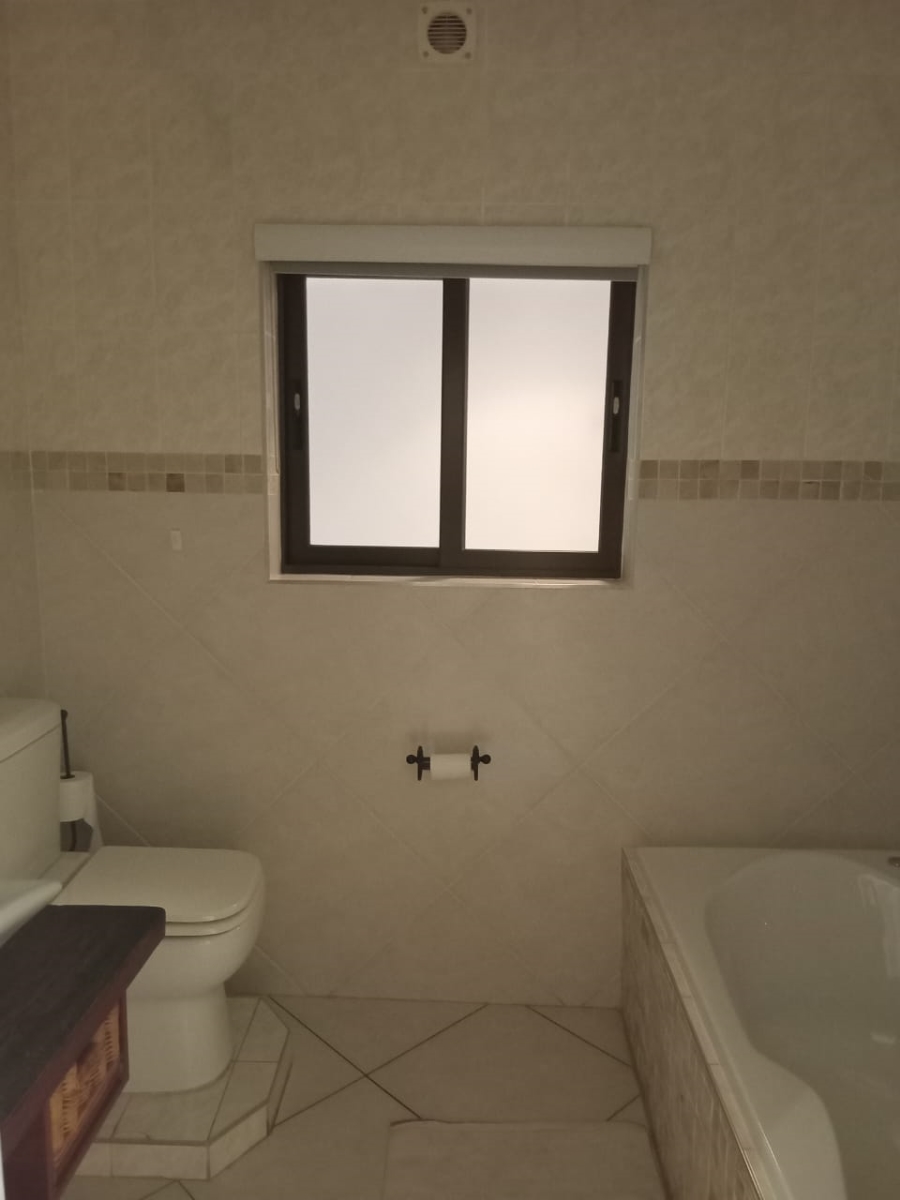 To Let 3 Bedroom Property for Rent in Mulbarton Gauteng