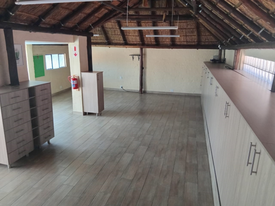 To Let 3 Bedroom Property for Rent in Mulbarton Gauteng