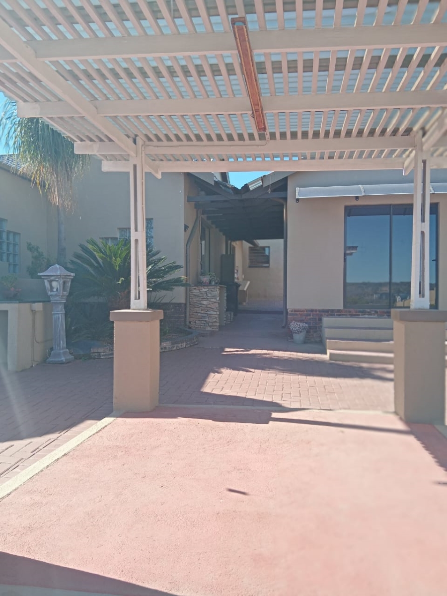 To Let 3 Bedroom Property for Rent in Mulbarton Gauteng