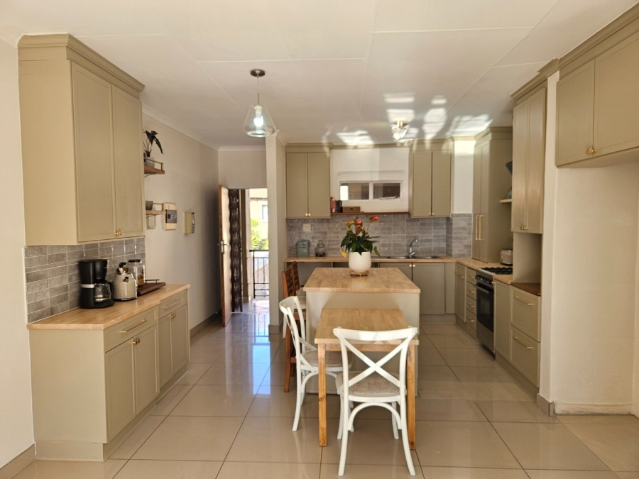 To Let 2 Bedroom Property for Rent in Noordhang Gauteng