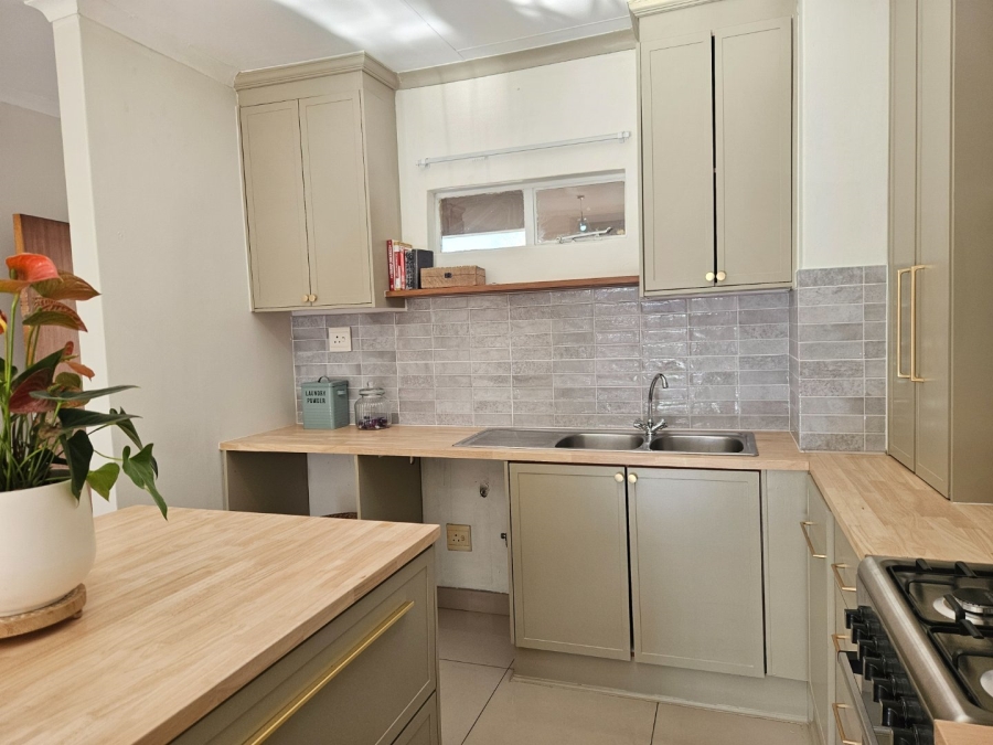 To Let 2 Bedroom Property for Rent in Noordhang Gauteng