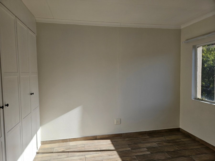 To Let 2 Bedroom Property for Rent in Noordhang Gauteng