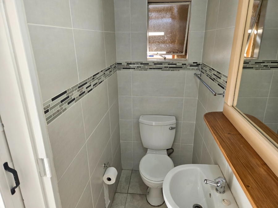 To Let 2 Bedroom Property for Rent in Noordhang Gauteng
