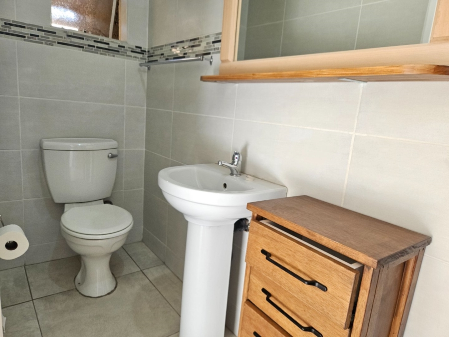 To Let 2 Bedroom Property for Rent in Noordhang Gauteng