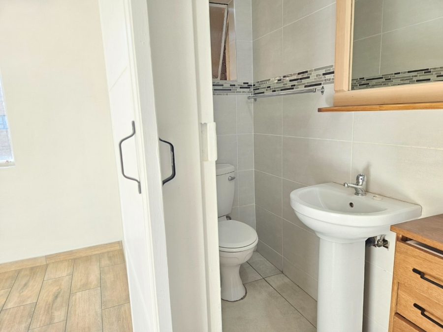 To Let 2 Bedroom Property for Rent in Noordhang Gauteng