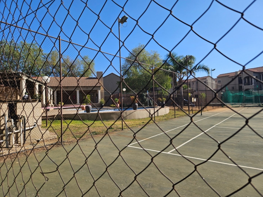 To Let 2 Bedroom Property for Rent in Noordhang Gauteng