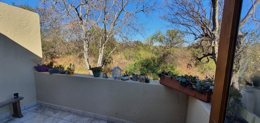 3 Bedroom Property for Sale in Rooihuiskraal North Gauteng