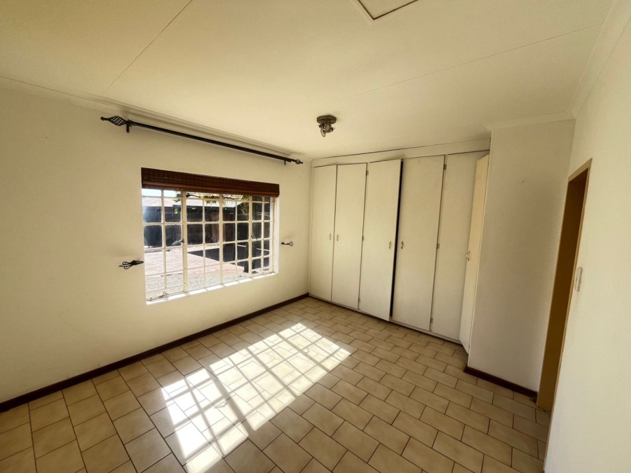 To Let 1 Bedroom Property for Rent in Lyttelton Manor Gauteng