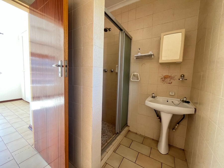 To Let 1 Bedroom Property for Rent in Lyttelton Manor Gauteng