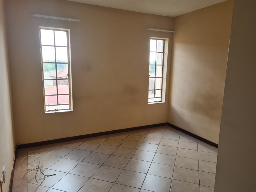  Bedroom Property for Sale in The Orchards Gauteng