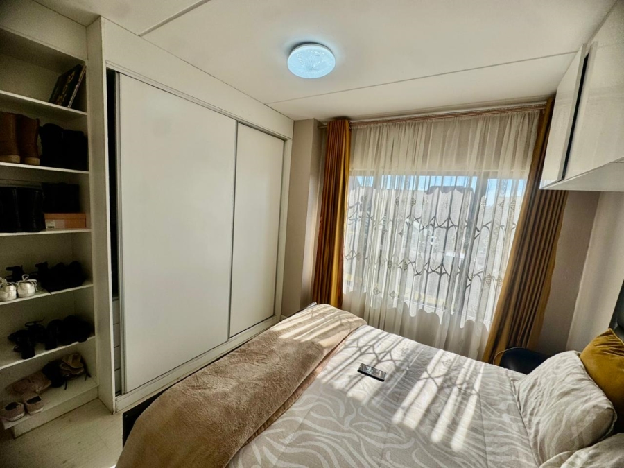 2 Bedroom Property for Sale in Mondeor Gauteng
