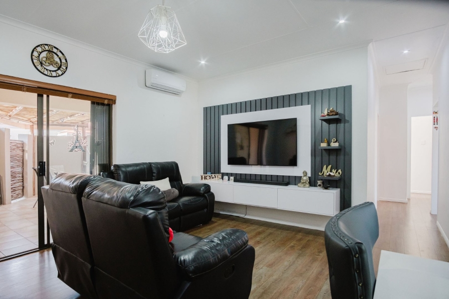 3 Bedroom Property for Sale in Meyersdal Gauteng