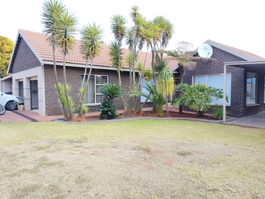 3 Bedroom Property for Sale in Edelweiss Gauteng