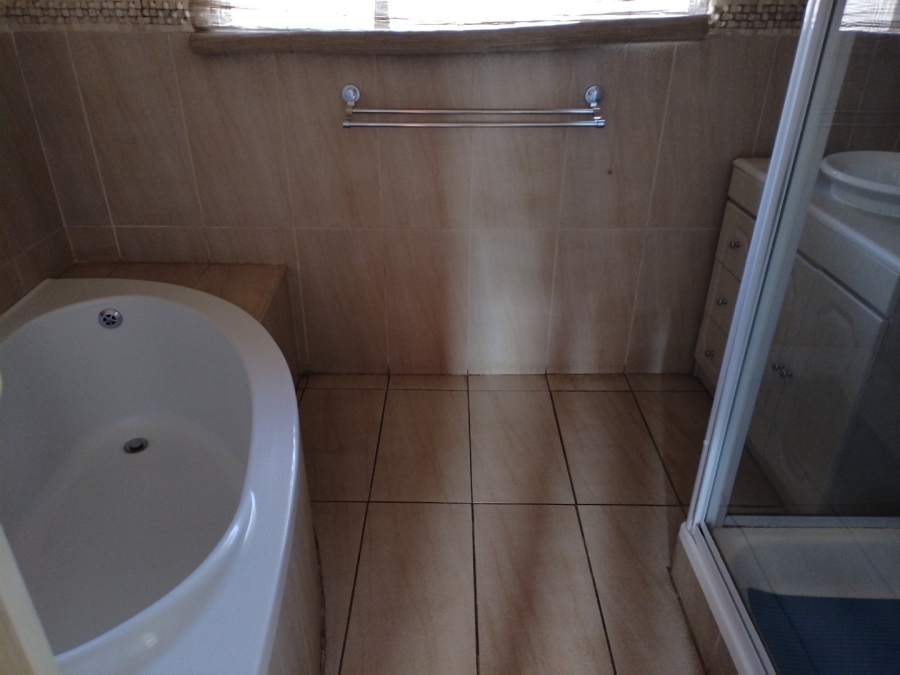 3 Bedroom Property for Sale in Edelweiss Gauteng