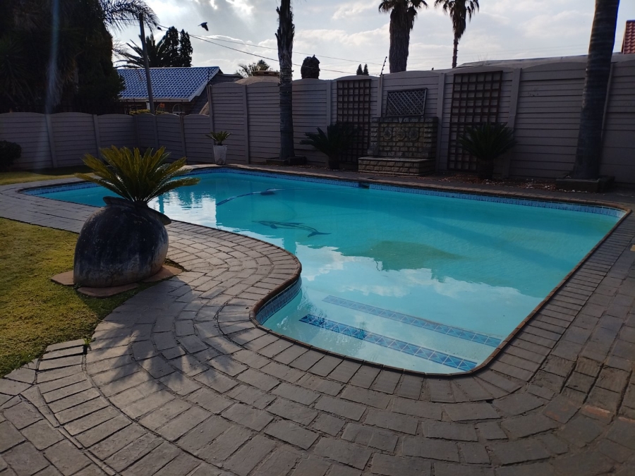 3 Bedroom Property for Sale in Edelweiss Gauteng