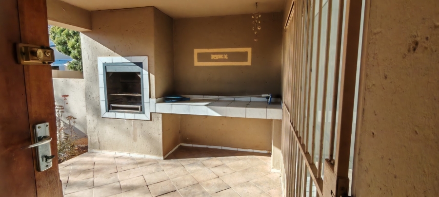 To Let 3 Bedroom Property for Rent in Celtisdal Gauteng