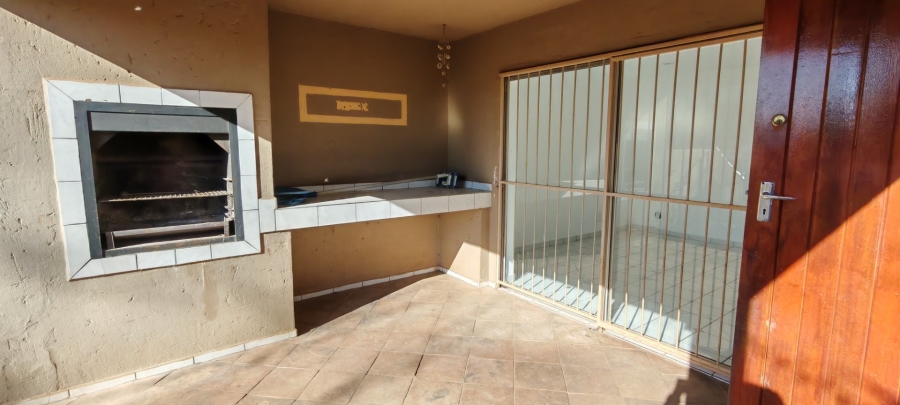 To Let 3 Bedroom Property for Rent in Celtisdal Gauteng