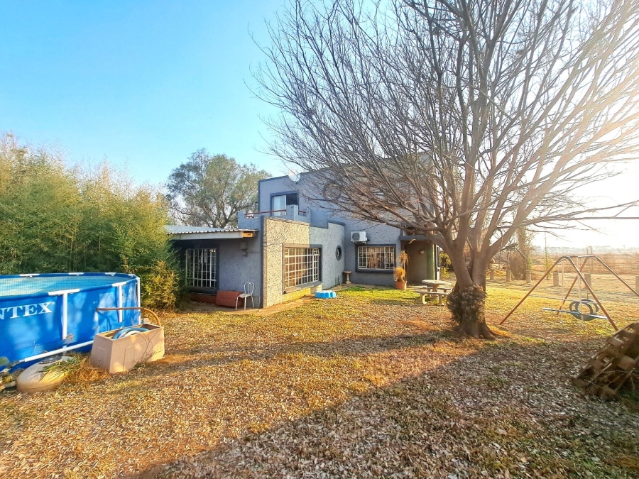 3 Bedroom Property for Sale in Helderstrome AH Gauteng