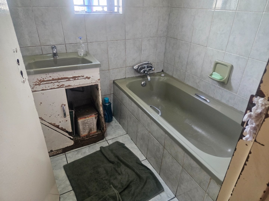 3 Bedroom Property for Sale in Daveyton Gauteng