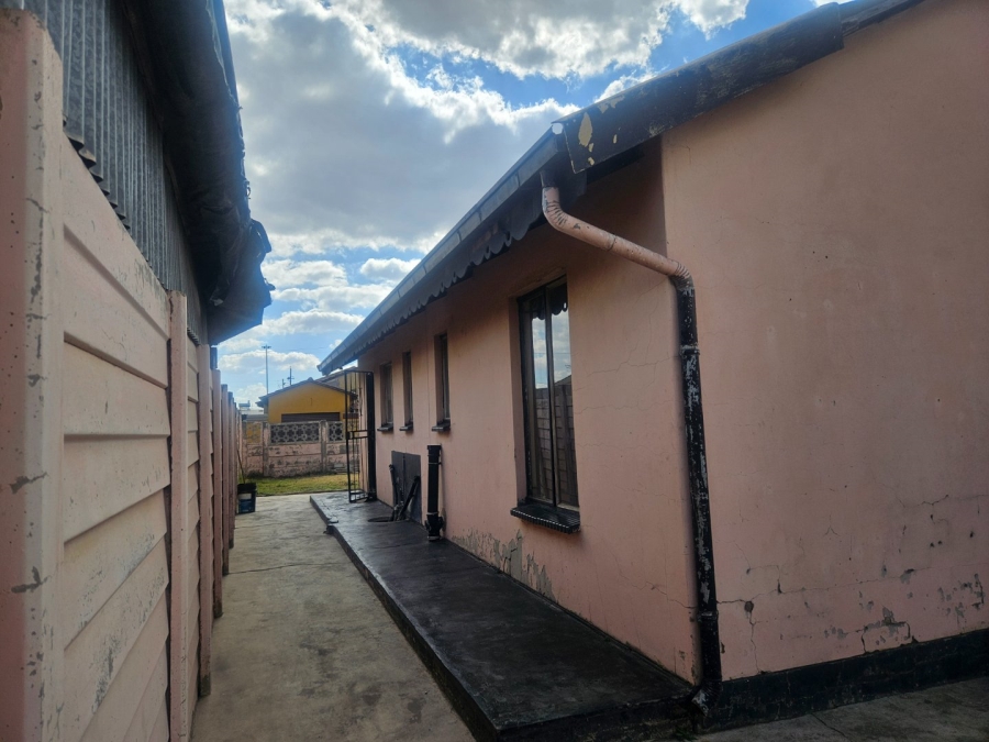 3 Bedroom Property for Sale in Daveyton Gauteng