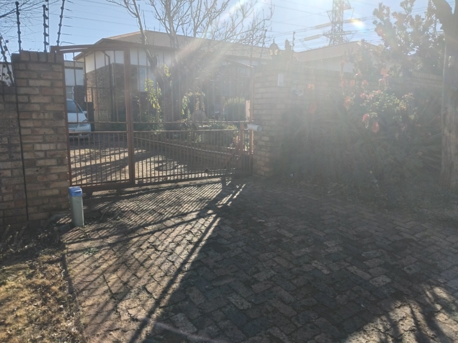 3 Bedroom Property for Sale in Primrose Hill Gauteng