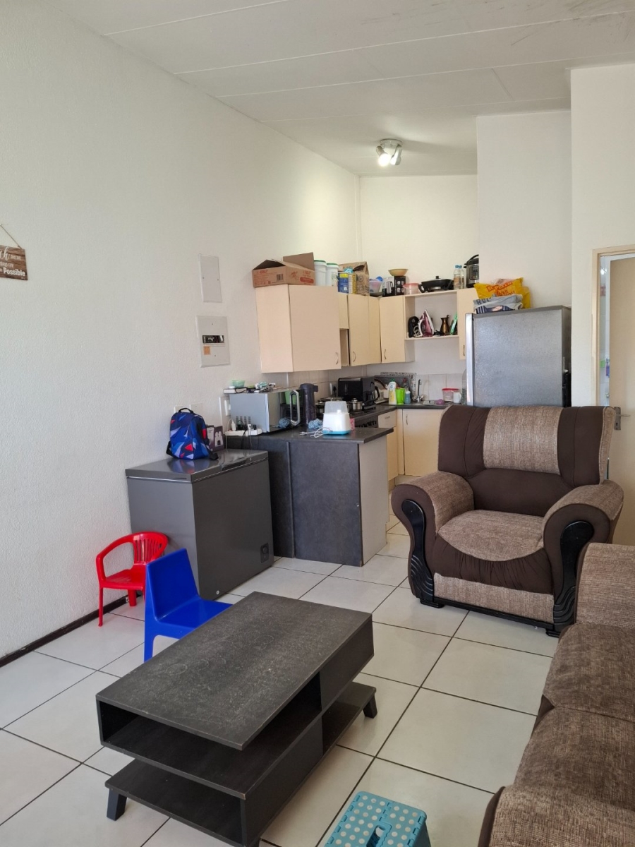 To Let 3 Bedroom Property for Rent in Ridgeway Gauteng