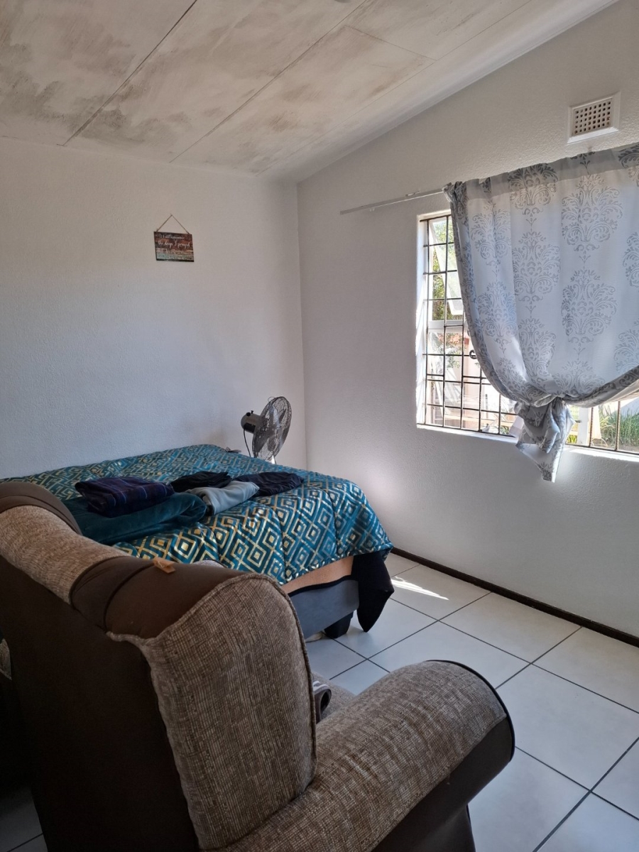 To Let 3 Bedroom Property for Rent in Ridgeway Gauteng