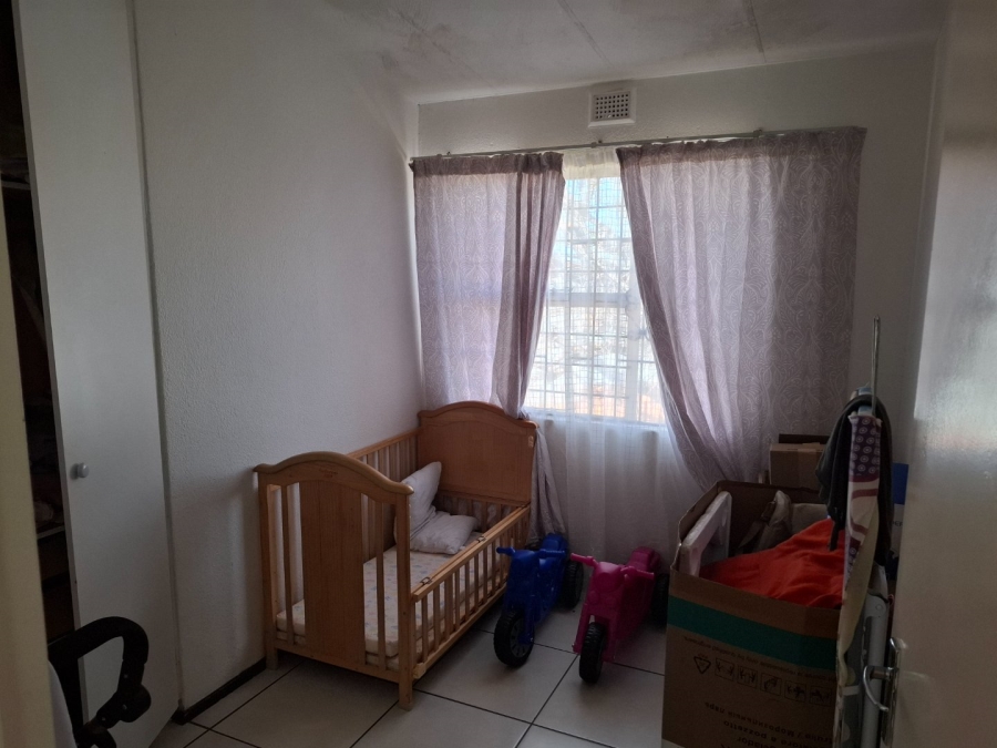 To Let 3 Bedroom Property for Rent in Ridgeway Gauteng