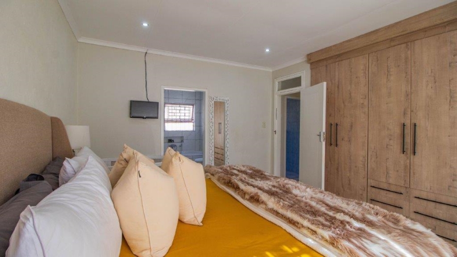 4 Bedroom Property for Sale in Birchleigh North Gauteng