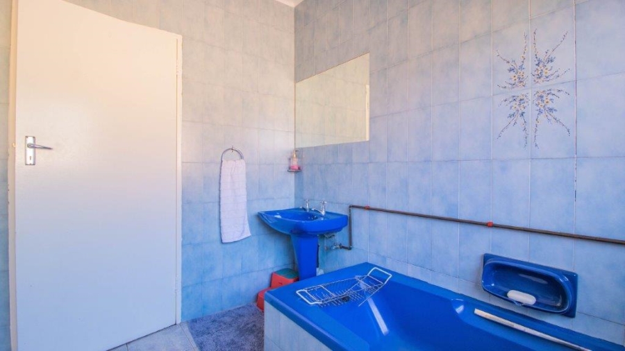 4 Bedroom Property for Sale in Birchleigh North Gauteng