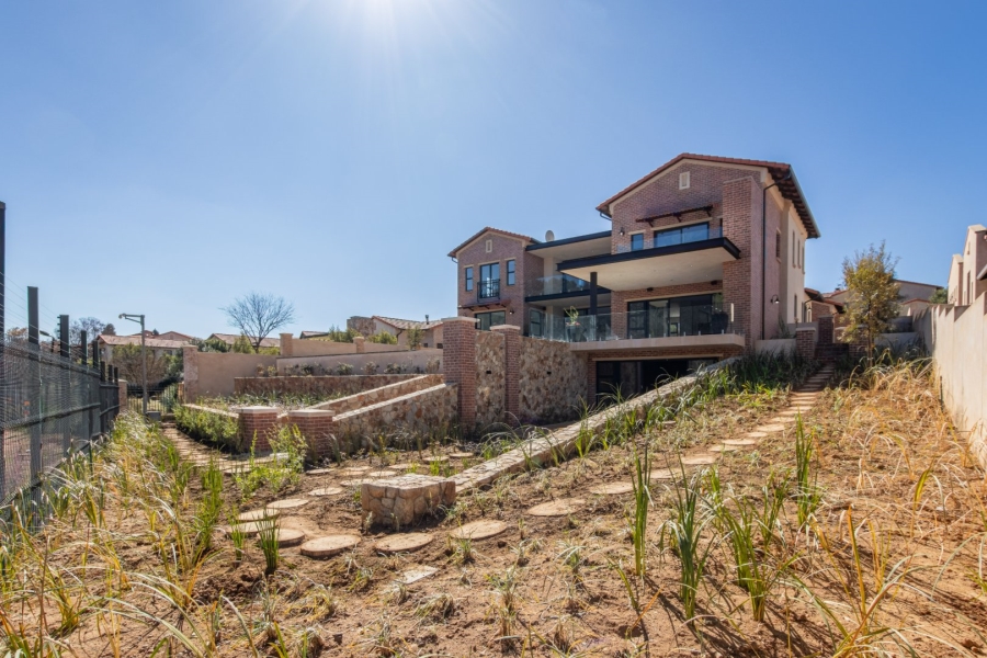 5 Bedroom Property for Sale in Avianto Estates Gauteng