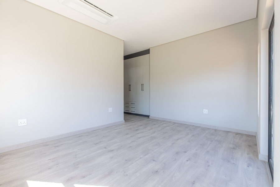 5 Bedroom Property for Sale in Avianto Estates Gauteng