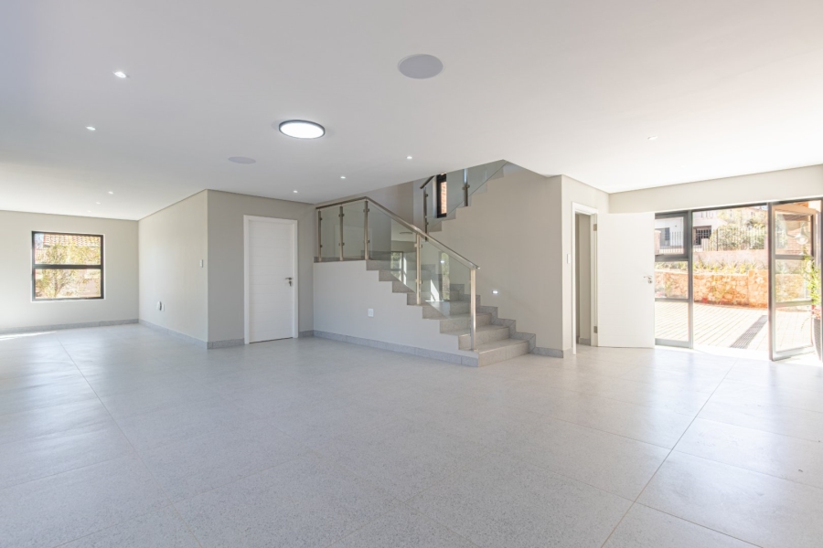 5 Bedroom Property for Sale in Avianto Estates Gauteng