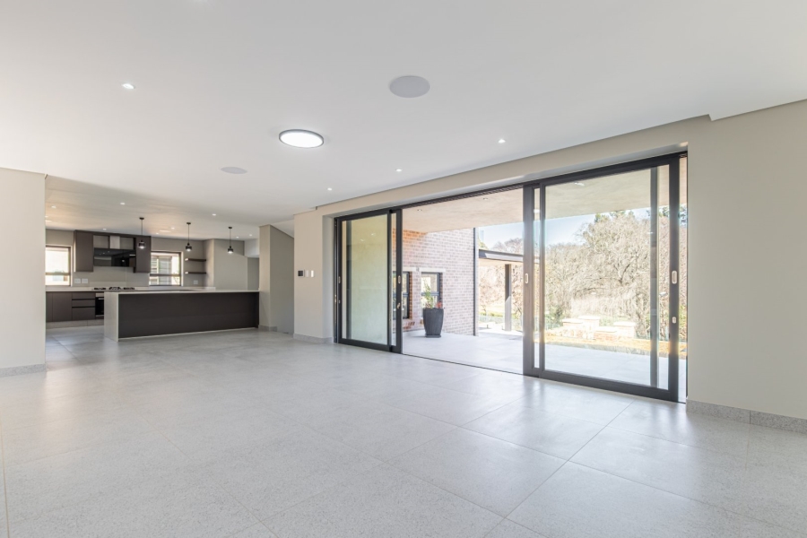 5 Bedroom Property for Sale in Avianto Estates Gauteng