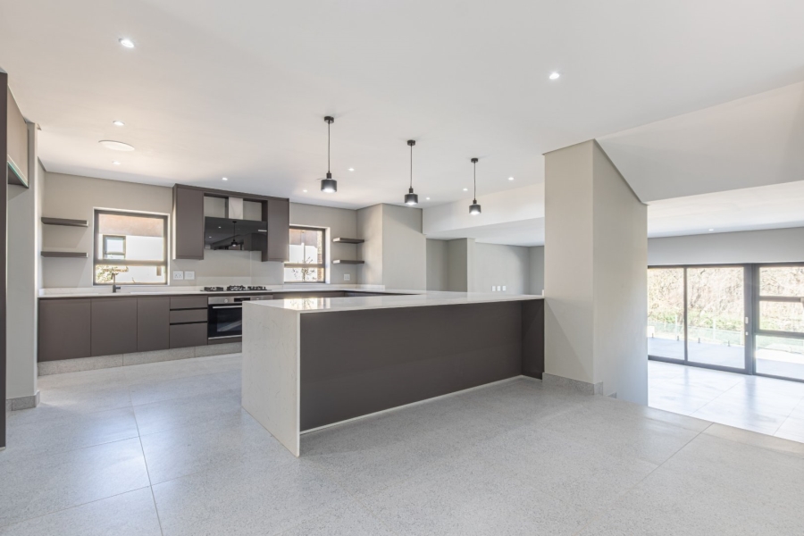 5 Bedroom Property for Sale in Avianto Estates Gauteng