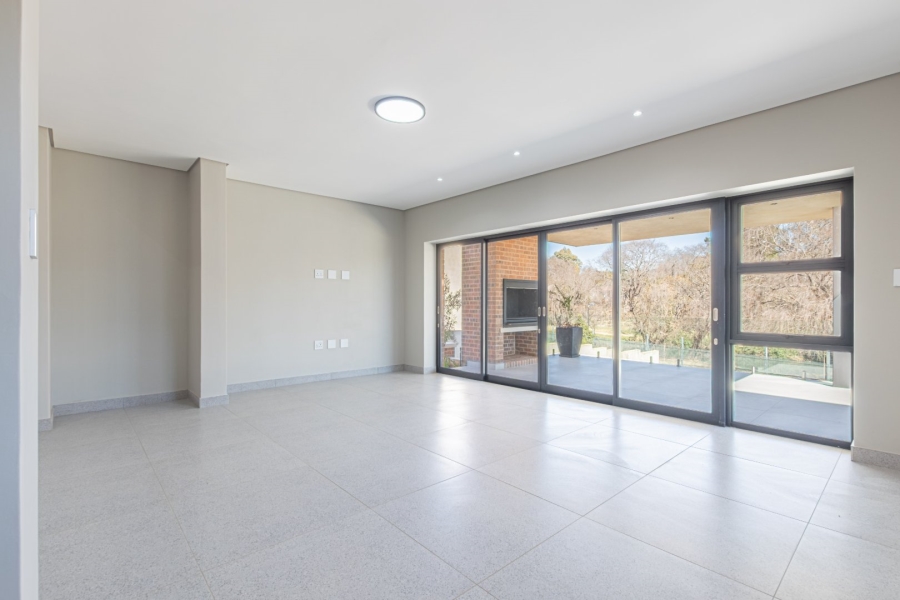 5 Bedroom Property for Sale in Avianto Estates Gauteng