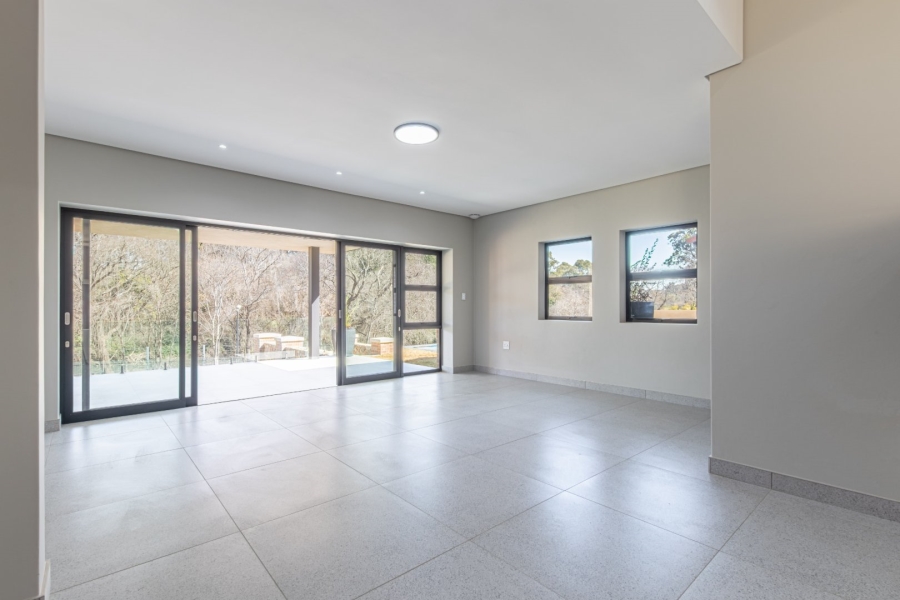 5 Bedroom Property for Sale in Avianto Estates Gauteng