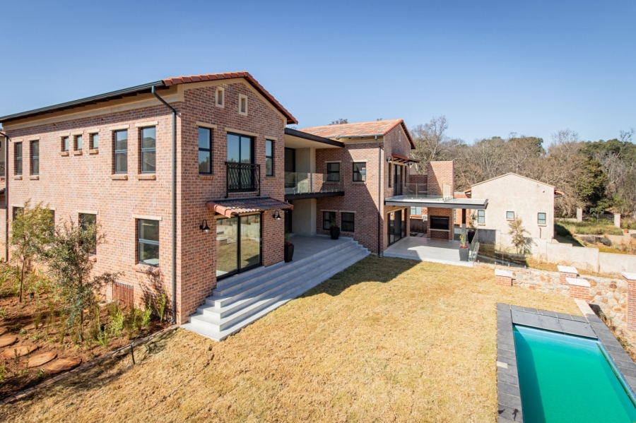 5 Bedroom Property for Sale in Avianto Estates Gauteng