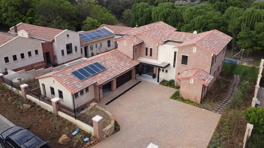 5 Bedroom Property for Sale in Avianto Estates Gauteng