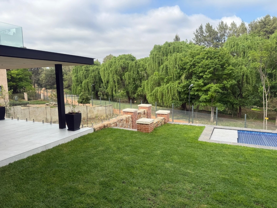 5 Bedroom Property for Sale in Avianto Estates Gauteng