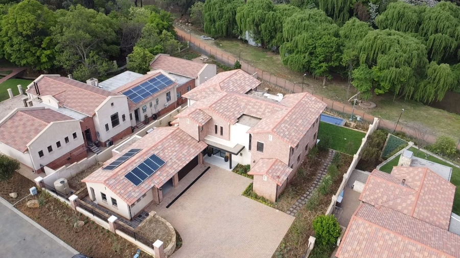 5 Bedroom Property for Sale in Avianto Estates Gauteng